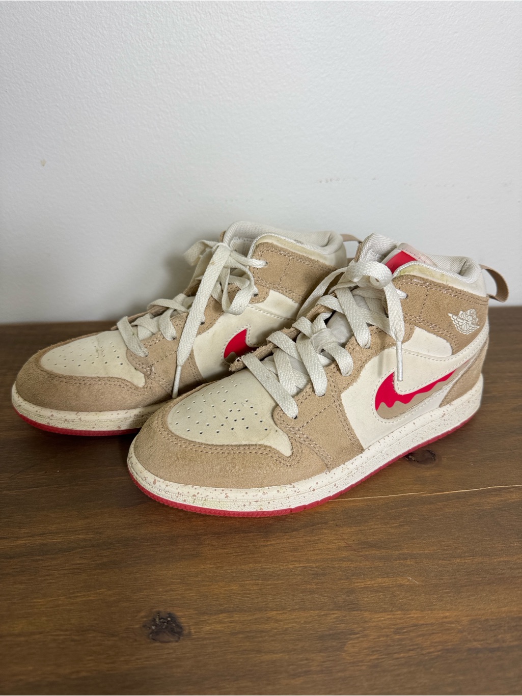Jordan Air Jordan Nike Youth Size 2 Sneakers Rare Peanit Butter And Jelly Color